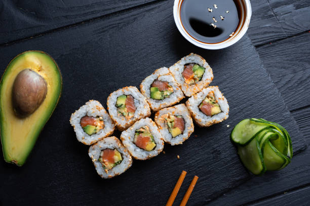 Sushi de atún