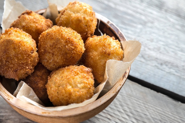 Bolitas de queso con nueces