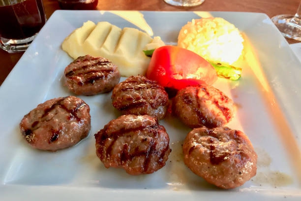 Kofte relleno de huevo duro